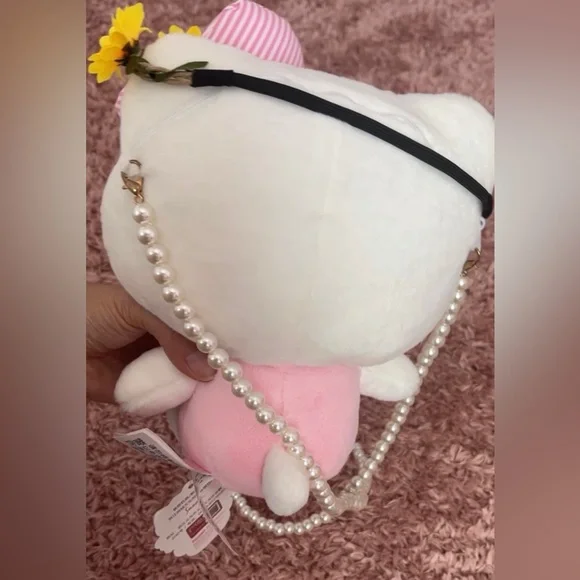 NWT Sanrio Hellokitty large plush purse. Super adorable and well detailed. - Picture 3 of 6